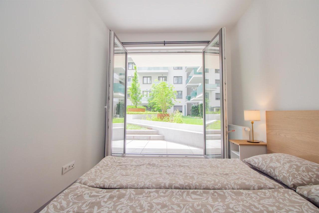 Corvin Modern Two Bedroom Apartment Free Parking Budapeşte Dış mekan fotoğraf