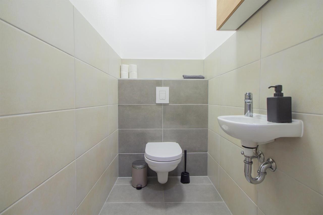 Corvin Modern Two Bedroom Apartment Free Parking Budapeşte Dış mekan fotoğraf