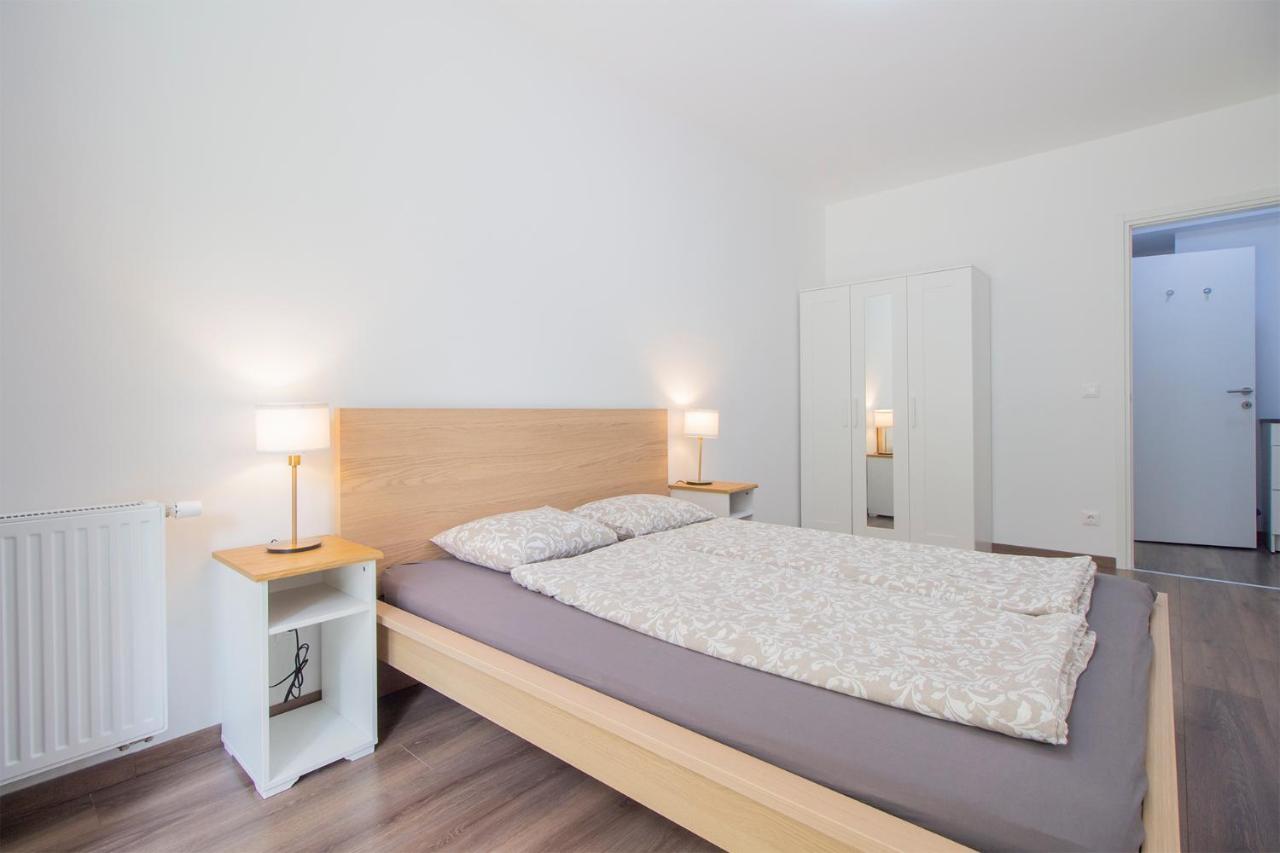 Corvin Modern Two Bedroom Apartment Free Parking Budapeşte Dış mekan fotoğraf