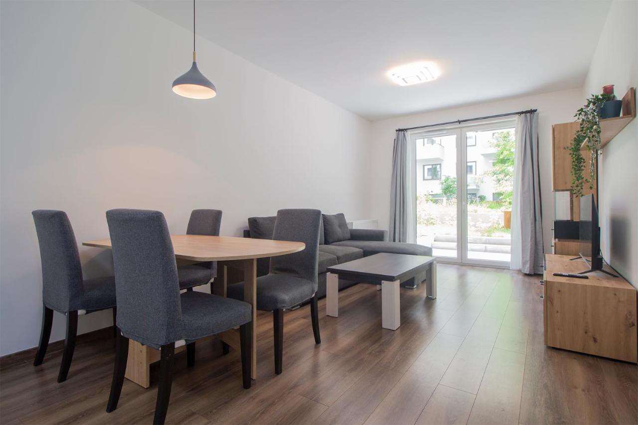 Corvin Modern Two Bedroom Apartment Free Parking Budapeşte Dış mekan fotoğraf
